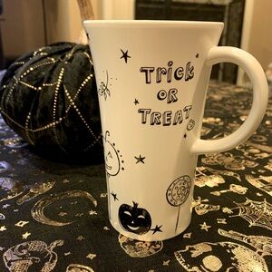 6" Halloween Black White Coffee Mug Trick Or Treat 14Oz Pumpkins 2007 Starbucks